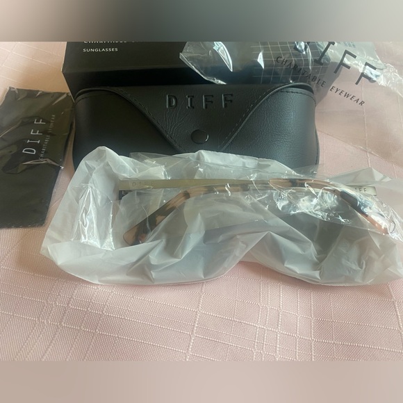 DIFF Eyewear Becky II BRAND NEW - Picture 11 of 16